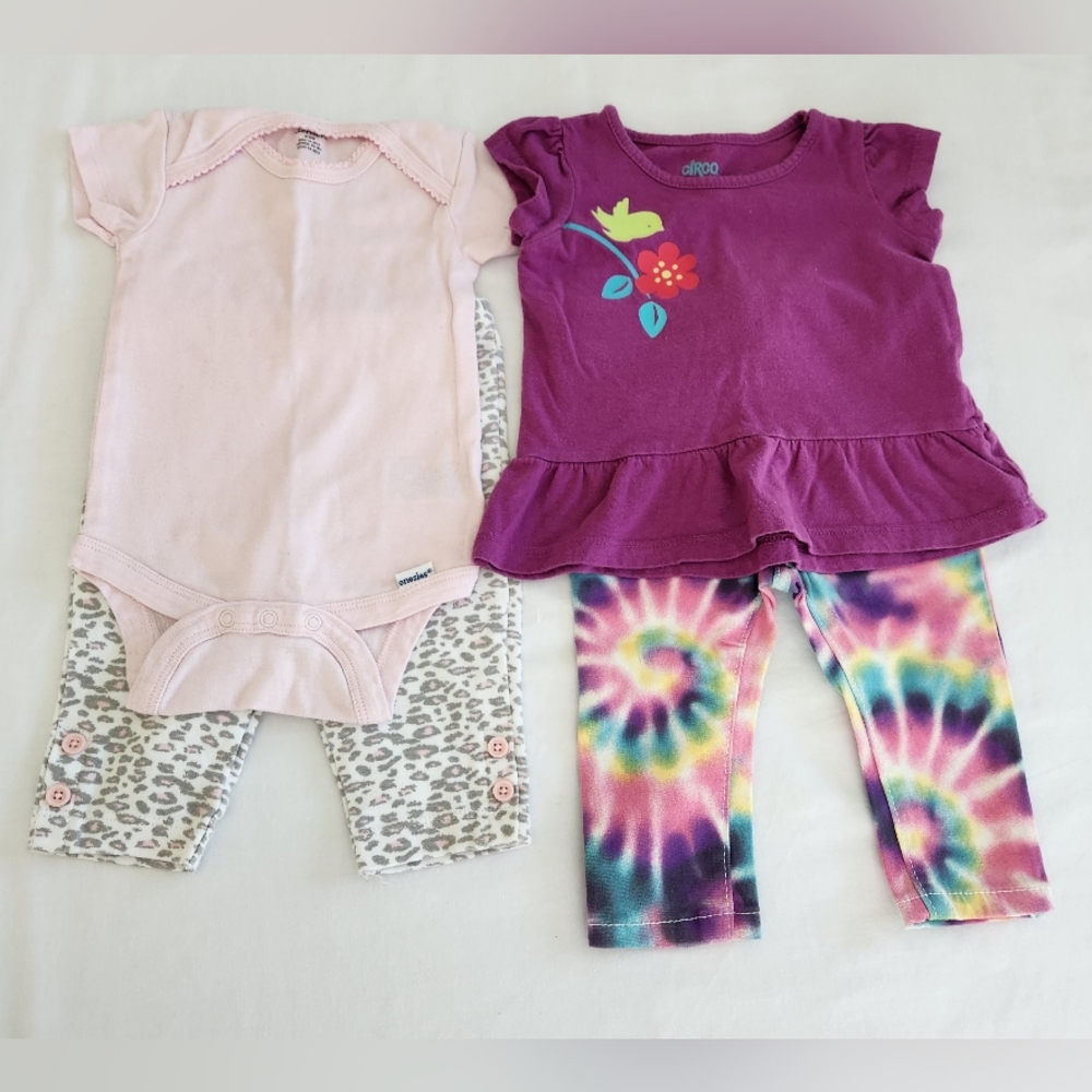 3/$15 - Baby Girl's Clothing Bundle